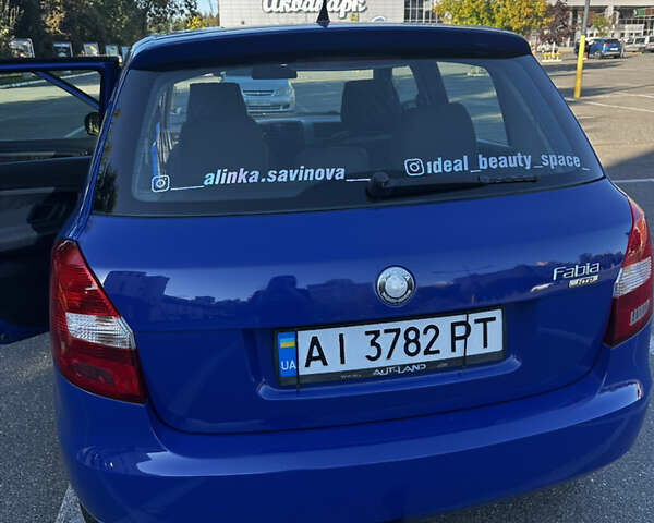Синий Шкода Фабия, объемом двигателя 1.2 л и пробегом 239 тыс. км за 5500 $, фото 23 на Automoto.ua