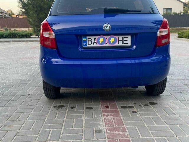 Синий Шкода Фабия, объемом двигателя 1.2 л и пробегом 83 тыс. км за 5300 $, фото 1 на Automoto.ua