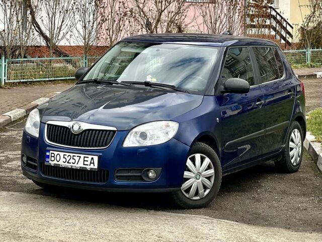 Синий Шкода Фабия, объемом двигателя 0 л и пробегом 170 тыс. км за 3330 $, фото 1 на Automoto.ua