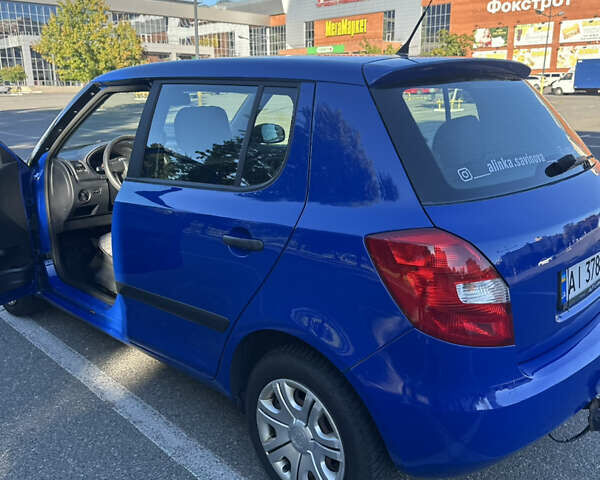 Синий Шкода Фабия, объемом двигателя 1.2 л и пробегом 239 тыс. км за 5500 $, фото 21 на Automoto.ua