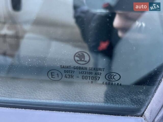 Синий Шкода Фабия, объемом двигателя 1.4 л и пробегом 195 тыс. км за 6900 $, фото 50 на Automoto.ua