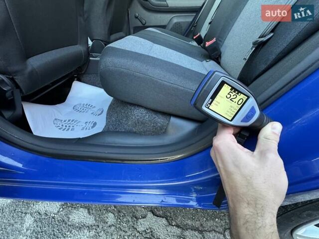 Синий Шкода Фабия, объемом двигателя 1.4 л и пробегом 195 тыс. км за 6900 $, фото 71 на Automoto.ua