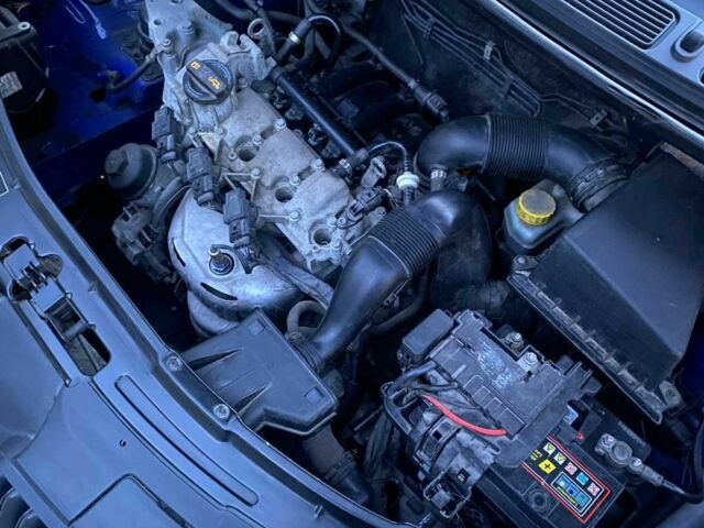 Синий Шкода Фабия, объемом двигателя 1.2 л и пробегом 83 тыс. км за 5300 $, фото 7 на Automoto.ua