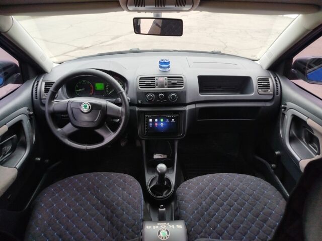 Синій Шкода Фабія, об'ємом двигуна 1.2 л та пробігом 274 тис. км за 3500 $, фото 13 на Automoto.ua