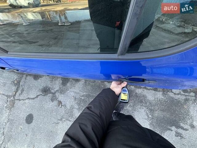 Синий Шкода Фабия, объемом двигателя 1.4 л и пробегом 195 тыс. км за 6900 $, фото 69 на Automoto.ua