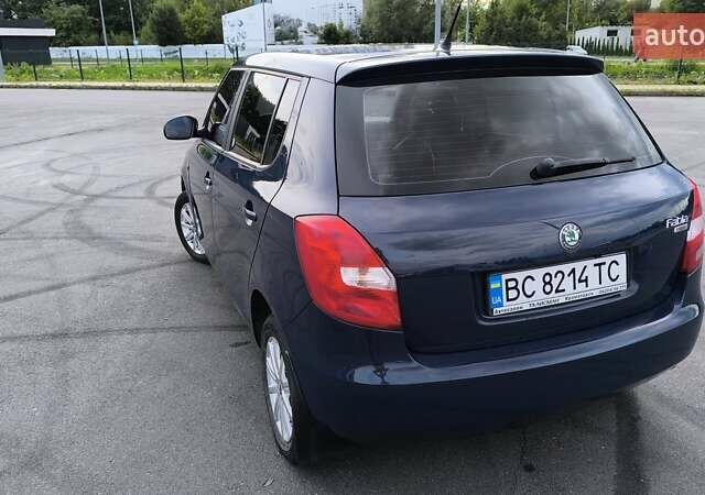 Синий Шкода Фабия, объемом двигателя 1.39 л и пробегом 101 тыс. км за 6300 $, фото 8 на Automoto.ua