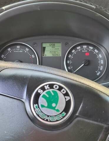 Синий Шкода Фабия, объемом двигателя 1.39 л и пробегом 156 тыс. км за 4100 $, фото 7 на Automoto.ua