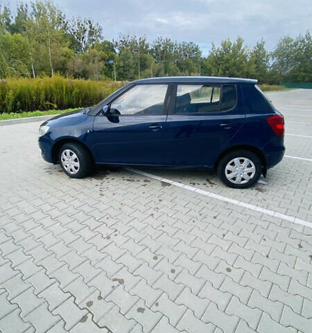 Синий Шкода Фабия, объемом двигателя 1.2 л и пробегом 350 тыс. км за 3480 $, фото 1 на Automoto.ua