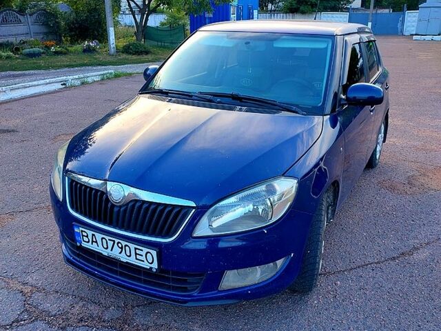 Синій Шкода Фабія, об'ємом двигуна 1.4 л та пробігом 260 тис. км за 4355 $, фото 1 на Automoto.ua