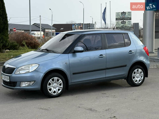 Синій Шкода Фабія, об'ємом двигуна 1.4 л та пробігом 257 тис. км за 4500 $, фото 1 на Automoto.ua