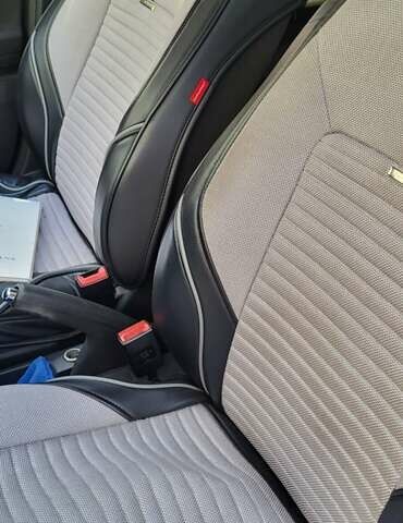 Синий Шкода Фабия, объемом двигателя 1.39 л и пробегом 156 тыс. км за 4100 $, фото 5 на Automoto.ua