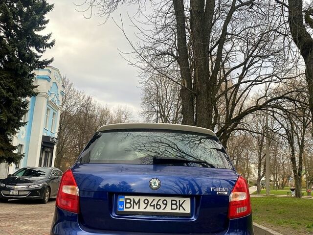 Синий Шкода Фабия, объемом двигателя 1.2 л и пробегом 200 тыс. км за 5500 $, фото 2 на Automoto.ua