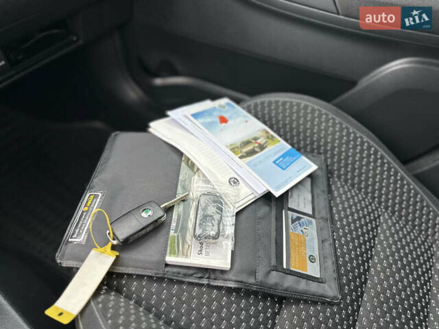 Синий Шкода Фабия, объемом двигателя 1.4 л и пробегом 212 тыс. км за 7950 $, фото 18 на Automoto.ua