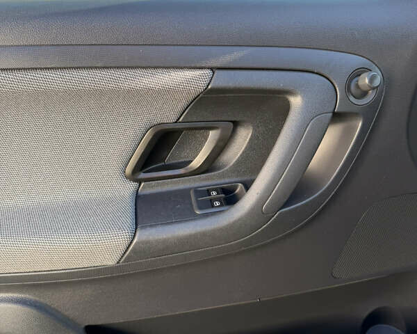 Синий Шкода Фабия, объемом двигателя 1.2 л и пробегом 181 тыс. км за 5999 $, фото 2 на Automoto.ua