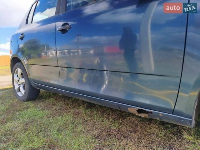 Синій Шкода Фабія, об'ємом двигуна 1.6 л та пробігом 345 тис. км за 5200 $, фото 15 на Automoto.ua