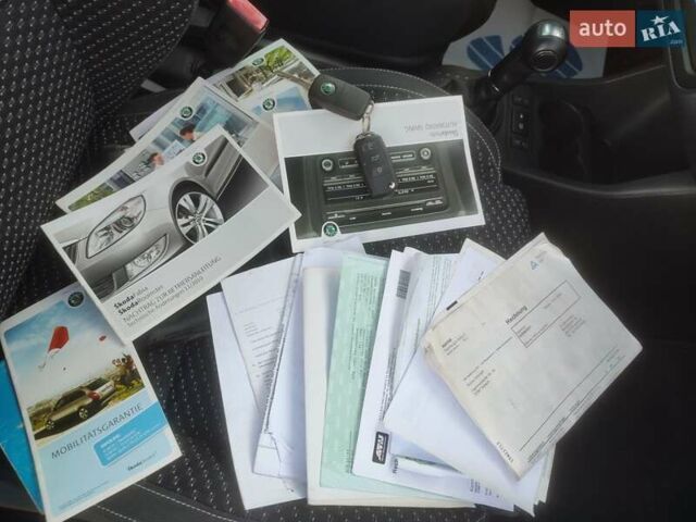 Синий Шкода Фабия, объемом двигателя 1.4 л и пробегом 142 тыс. км за 7899 $, фото 35 на Automoto.ua