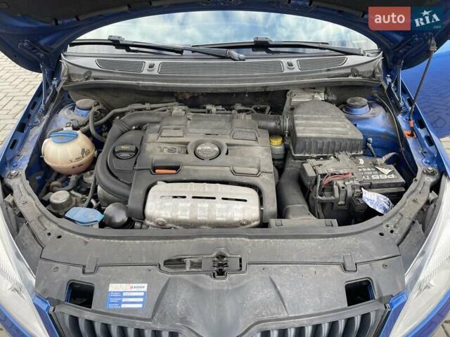 Синий Шкода Фабия, объемом двигателя 1.4 л и пробегом 142 тыс. км за 7899 $, фото 31 на Automoto.ua