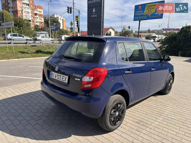 Синий Шкода Фабия, объемом двигателя 1.6 л и пробегом 285 тыс. км за 4700 $, фото 9 на Automoto.ua