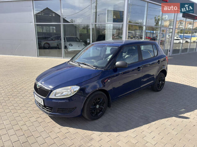 Синий Шкода Фабия, объемом двигателя 1.6 л и пробегом 285 тыс. км за 4700 $, фото 3 на Automoto.ua