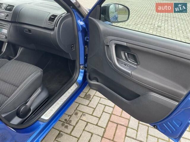 Синий Шкода Фабия, объемом двигателя 1.4 л и пробегом 142 тыс. км за 7899 $, фото 27 на Automoto.ua