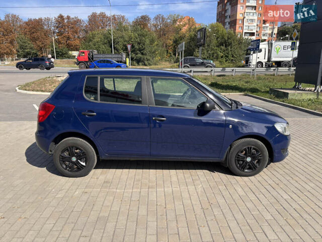Синий Шкода Фабия, объемом двигателя 1.6 л и пробегом 285 тыс. км за 4700 $, фото 11 на Automoto.ua