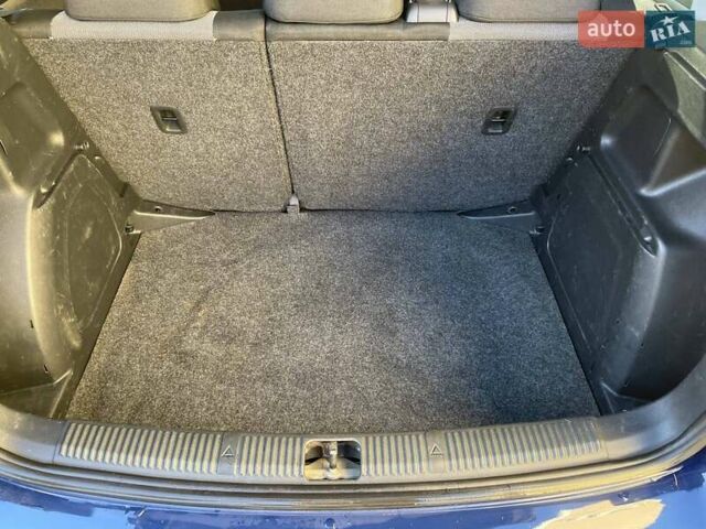 Синий Шкода Фабия, объемом двигателя 1.6 л и пробегом 241 тыс. км за 5100 $, фото 7 на Automoto.ua