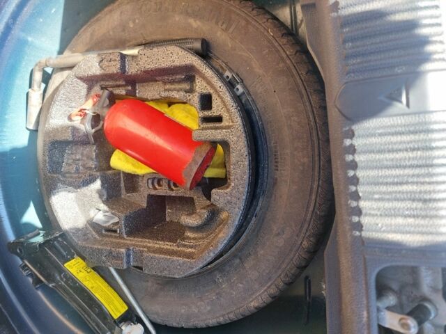 Синій Шкода Фабія, об'ємом двигуна 1.2 л та пробігом 15 тис. км за 4650 $, фото 4 на Automoto.ua