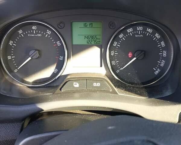 Синій Шкода Фабія, об'ємом двигуна 1.2 л та пробігом 147 тис. км за 5500 $, фото 8 на Automoto.ua