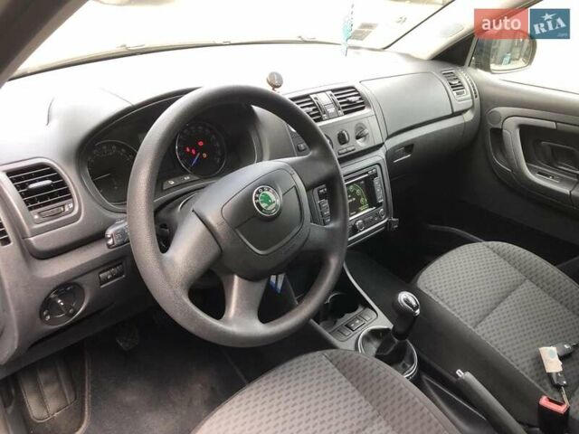 Синий Шкода Фабия, объемом двигателя 1.2 л и пробегом 162 тыс. км за 5950 $, фото 14 на Automoto.ua