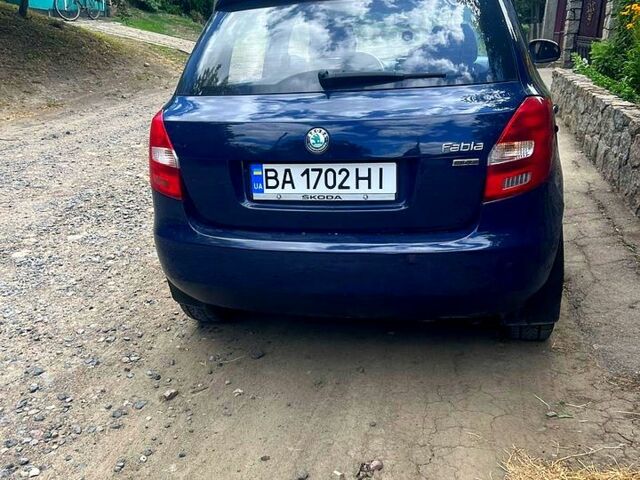 Синий Шкода Фабия, объемом двигателя 1.4 л и пробегом 288 тыс. км за 6200 $, фото 3 на Automoto.ua