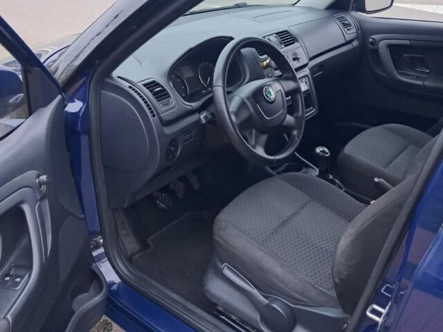 Синий Шкода Фабия, объемом двигателя 1.4 л и пробегом 173 тыс. км за 5550 $, фото 7 на Automoto.ua