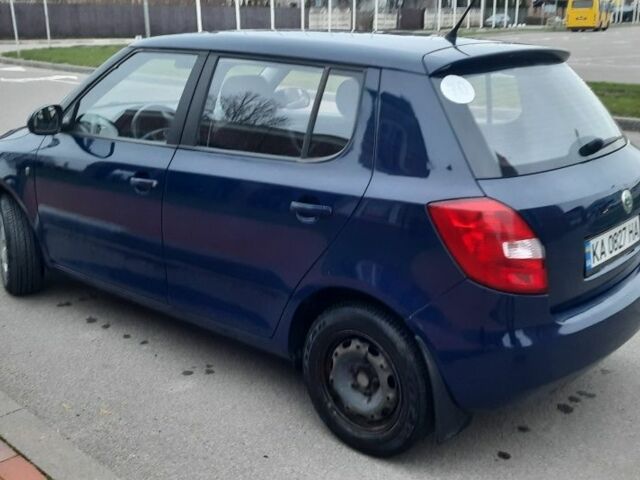 Синий Шкода Фабия, объемом двигателя 1.4 л и пробегом 173 тыс. км за 5550 $, фото 11 на Automoto.ua