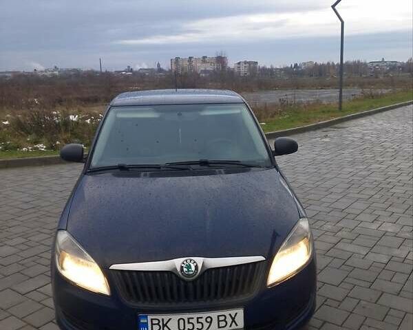 Синий Шкода Фабия, объемом двигателя 1.6 л и пробегом 279 тыс. км за 5200 $, фото 7 на Automoto.ua