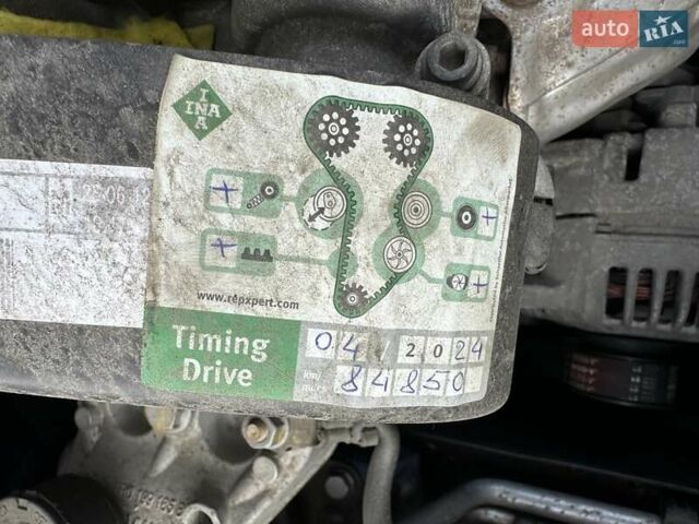 Синий Шкода Фабия, объемом двигателя 1.39 л и пробегом 89 тыс. км за 6400 $, фото 10 на Automoto.ua