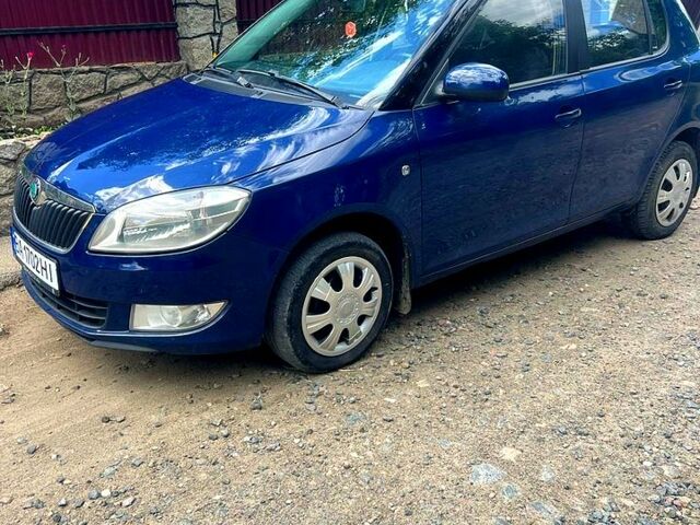 Синий Шкода Фабия, объемом двигателя 1.4 л и пробегом 288 тыс. км за 6200 $, фото 1 на Automoto.ua