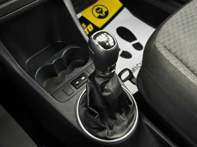 Шкода Фабія 2012 у Львові на Automoto.ua Синій Шкода Фабія, об'ємом двигуна 1.4 л та пробігом 250 тис. км за 6150 $, фото 18 на Automoto.ua