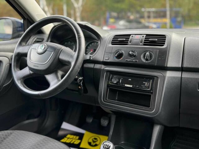 Шкода Фабія 2012 у Львові на Automoto.ua Синій Шкода Фабія, об'ємом двигуна 1.4 л та пробігом 250 тис. км за 6150 $, фото 11 на Automoto.ua