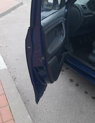 Синий Шкода Фабия, объемом двигателя 1.39 л и пробегом 173 тыс. км за 5550 $, фото 17 на Automoto.ua