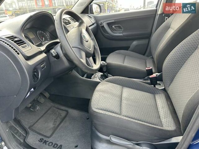 Синий Шкода Фабия, объемом двигателя 1.39 л и пробегом 89 тыс. км за 6400 $, фото 5 на Automoto.ua