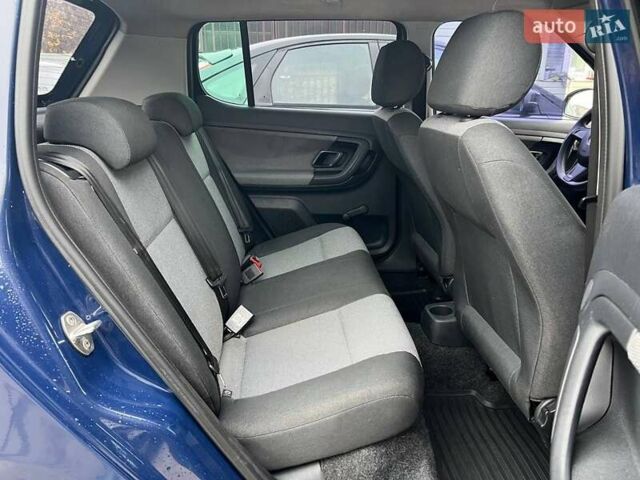 Синий Шкода Фабия, объемом двигателя 1.2 л и пробегом 116 тыс. км за 5190 $, фото 10 на Automoto.ua