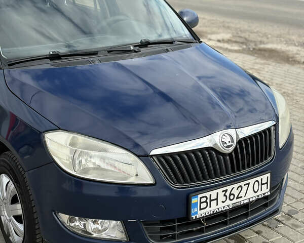 Синий Шкода Фабия, объемом двигателя 1.39 л и пробегом 285 тыс. км за 2999 $, фото 6 на Automoto.ua