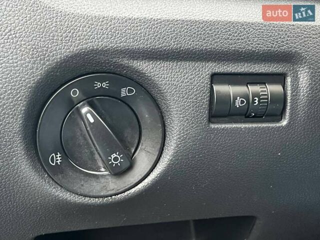 Синий Шкода Фабия, объемом двигателя 1.2 л и пробегом 116 тыс. км за 5190 $, фото 19 на Automoto.ua