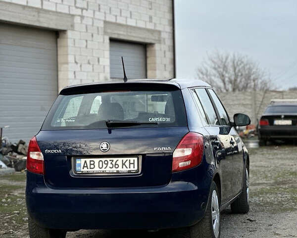 Синий Шкода Фабия, объемом двигателя 1.4 л и пробегом 283 тыс. км за 5400 $, фото 4 на Automoto.ua