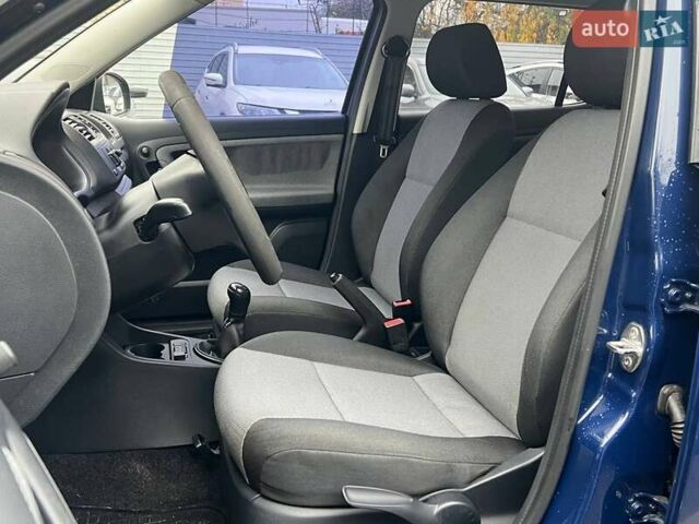 Синий Шкода Фабия, объемом двигателя 1.2 л и пробегом 116 тыс. км за 4490 $, фото 8 на Automoto.ua