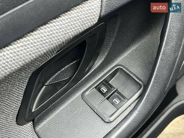 Синий Шкода Фабия, объемом двигателя 1.2 л и пробегом 116 тыс. км за 5190 $, фото 18 на Automoto.ua