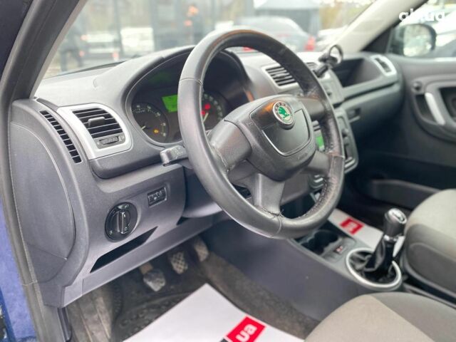 Синій Шкода Фабія, об'ємом двигуна 1.4 л та пробігом 283 тис. км за 5790 $, фото 11 на Automoto.ua
