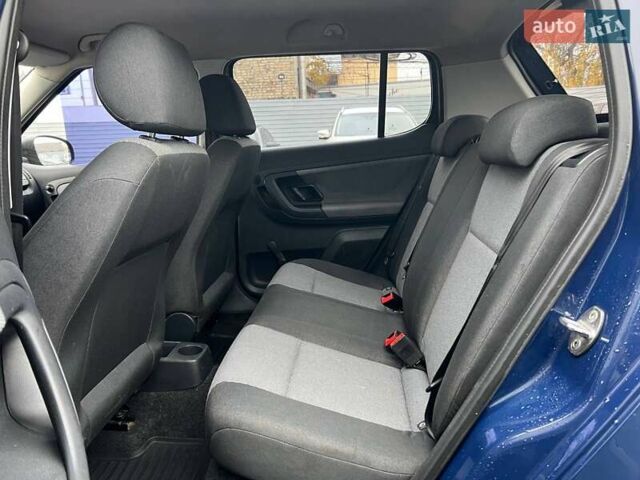 Синий Шкода Фабия, объемом двигателя 1.2 л и пробегом 116 тыс. км за 4490 $, фото 9 на Automoto.ua