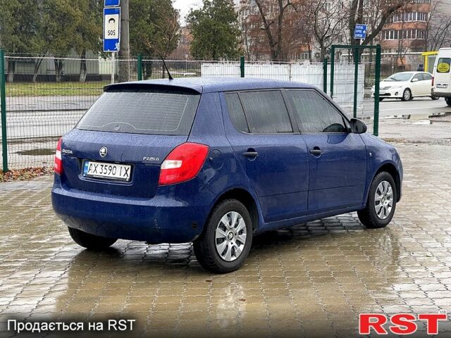 Синій Шкода Фабія, об'ємом двигуна 1.4 л та пробігом 403 тис. км за 4300 $, фото 4 на Automoto.ua