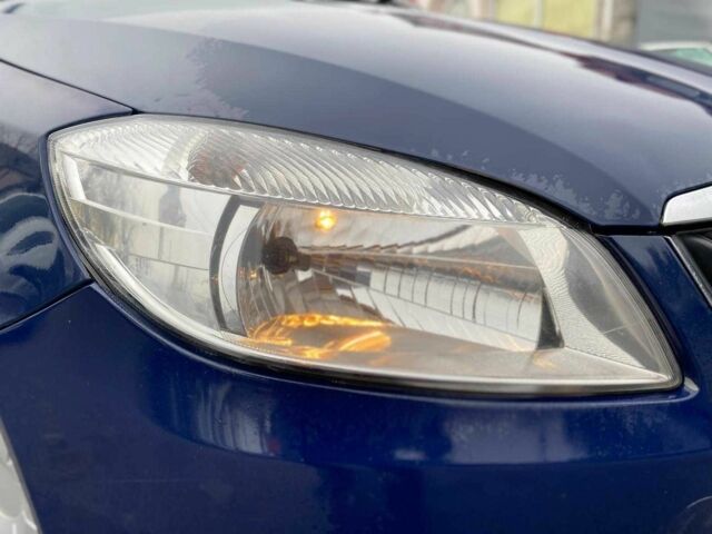 Синій Шкода Фабія, об'ємом двигуна 1.4 л та пробігом 283 тис. км за 5790 $, фото 4 на Automoto.ua