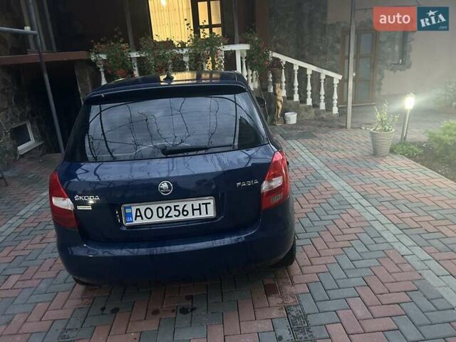 Синий Шкода Фабия, объемом двигателя 1.2 л и пробегом 203 тыс. км за 6000 $, фото 3 на Automoto.ua